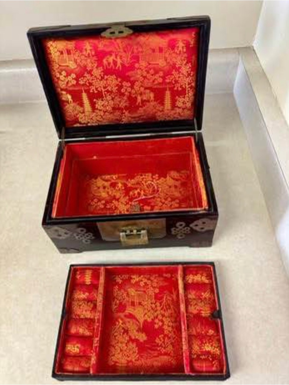 Chinese Jewelry Box - Picture 7 of 8